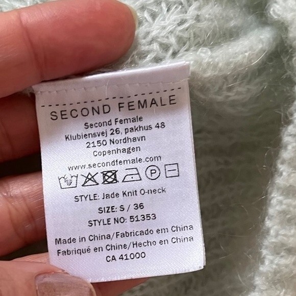 Second Female Jade Knit Round Neck Sweater in Green S NWOT - Picture 6 of 11